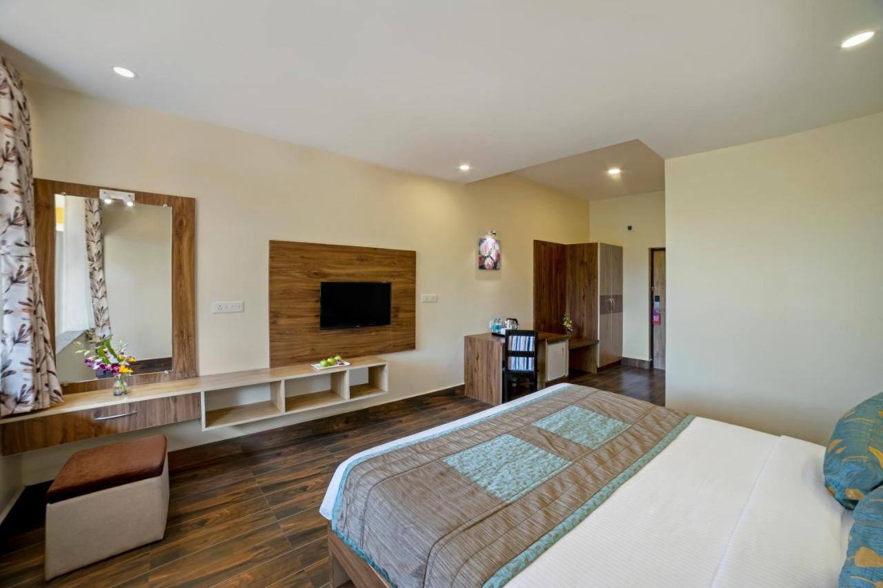 สเตอร์ลิง การ์วาร์ Hotel ภายนอก รูปภาพ