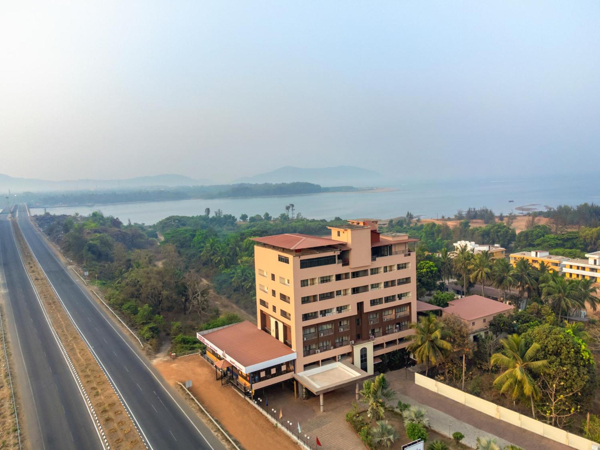 สเตอร์ลิง การ์วาร์ Hotel ภายนอก รูปภาพ