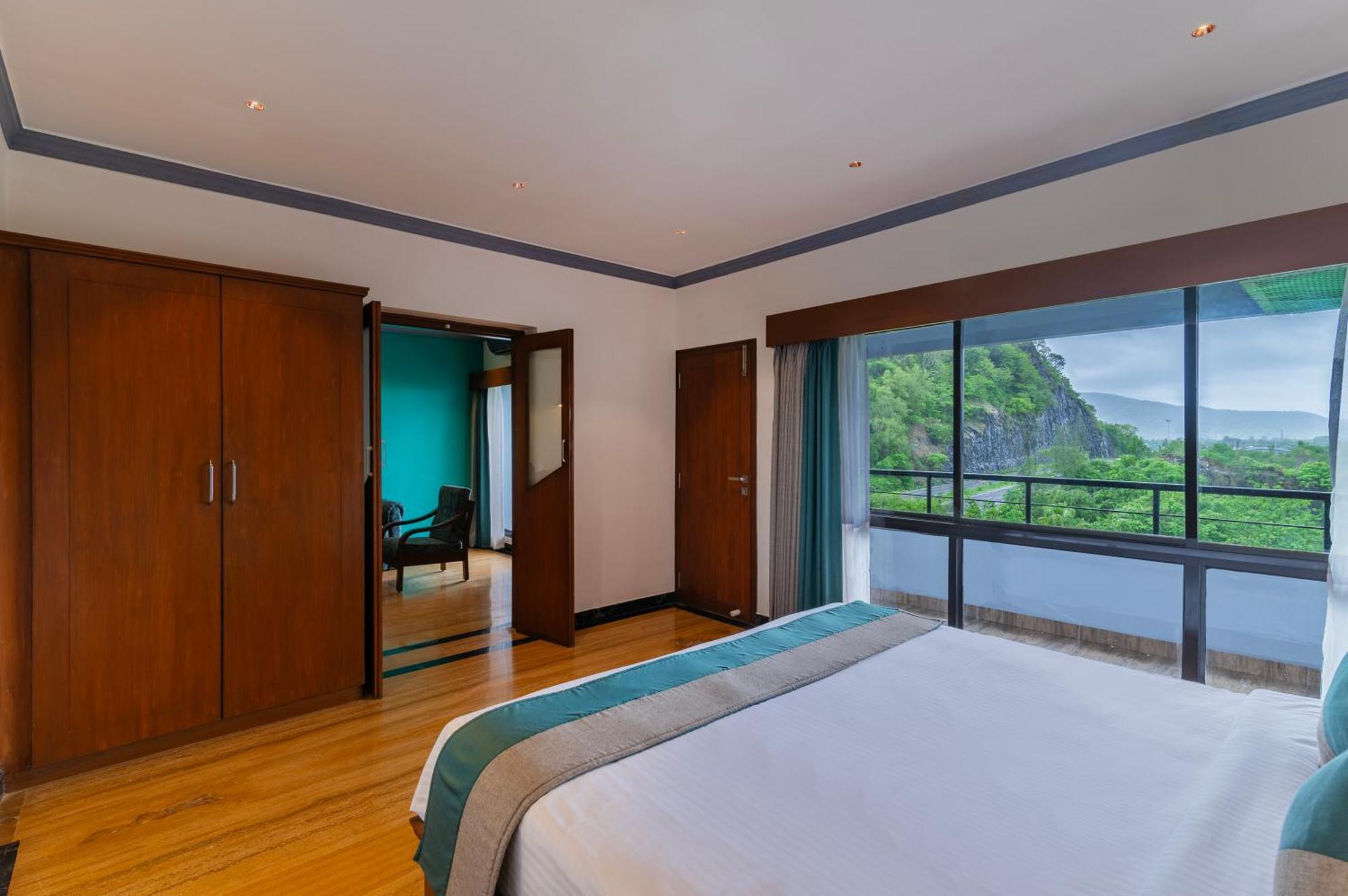 สเตอร์ลิง การ์วาร์ Hotel ภายนอก รูปภาพ