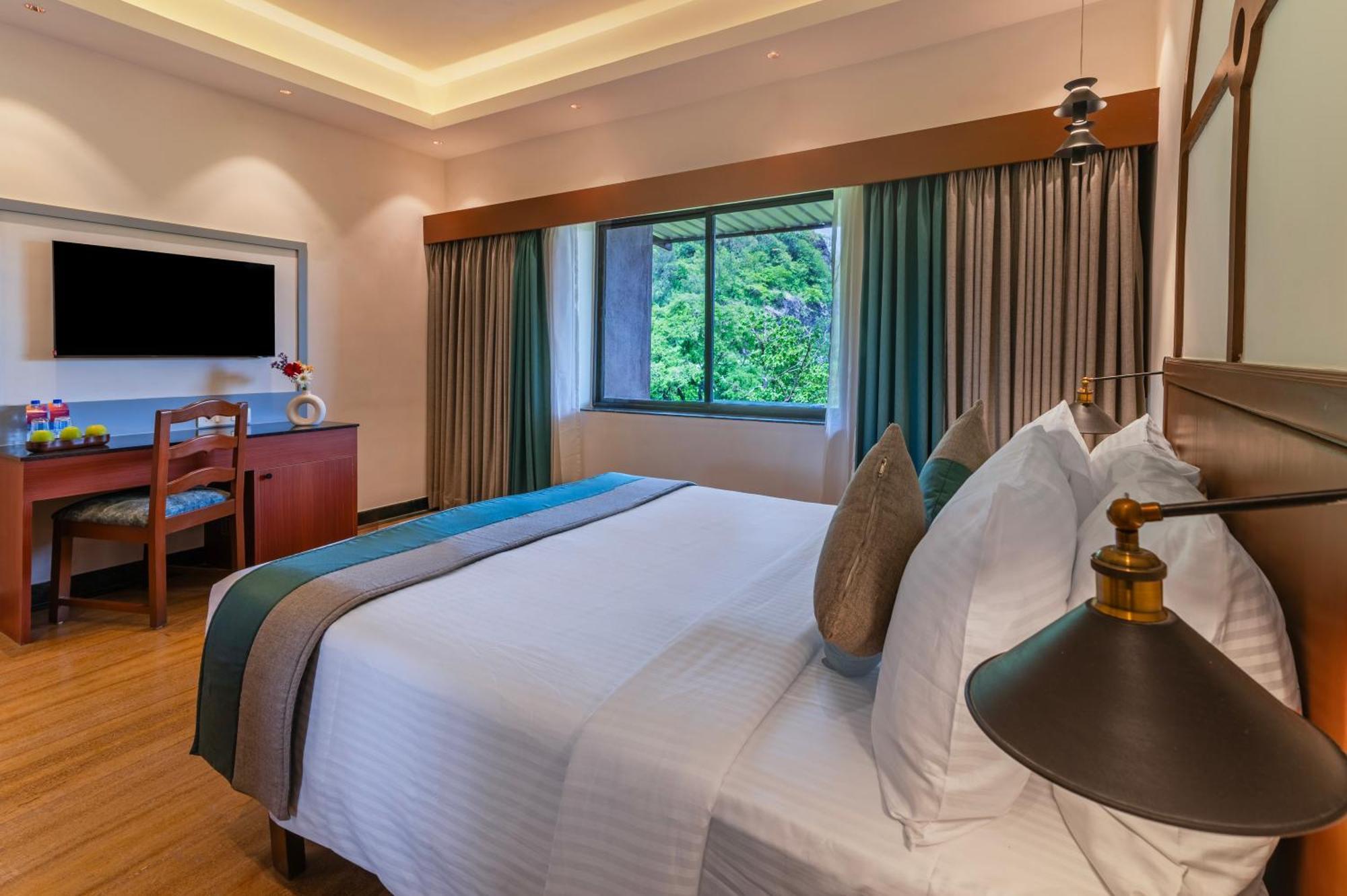 สเตอร์ลิง การ์วาร์ Hotel ภายนอก รูปภาพ
