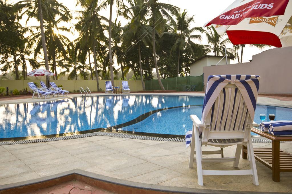 สเตอร์ลิง การ์วาร์ Hotel ภายนอก รูปภาพ
